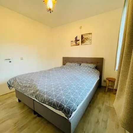 Crw Flat - Spacious Ground Floor With Garden * Koksijde