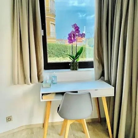 Apartment Crw Flat - Spacious Ground Floor With Garden *